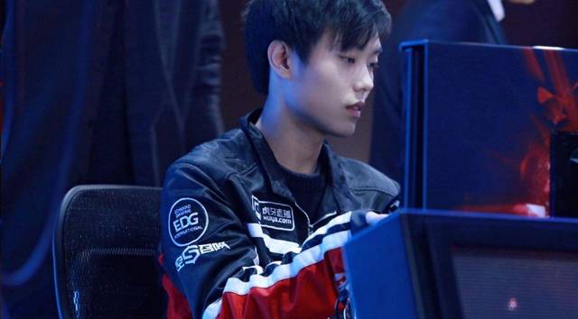 1亿欧元 1亿欧元