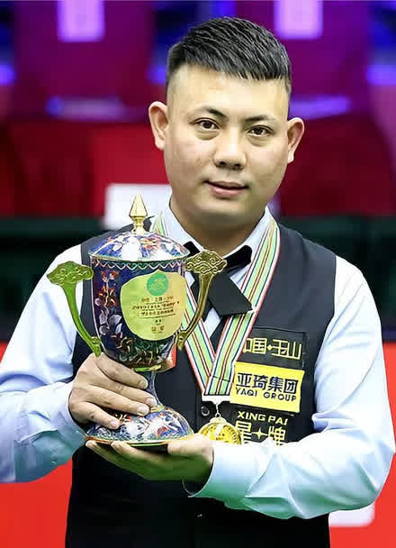 出来的那两 出来的那两